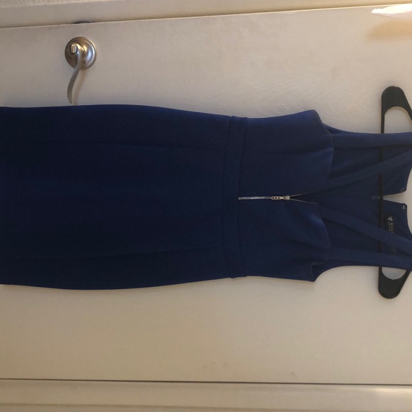 Stunning blue GUESS dress - Picture 5 of 5